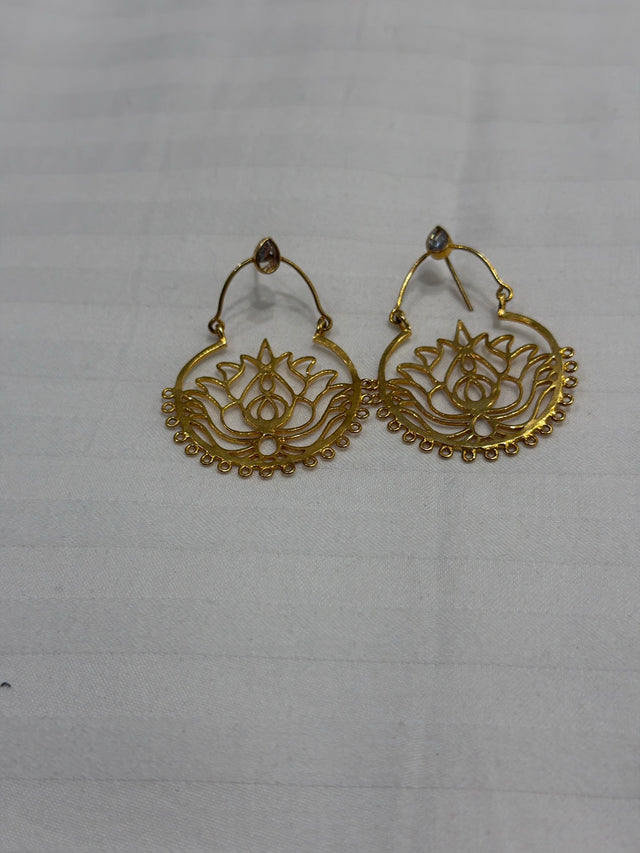 Nomi AM-34 — gold tone