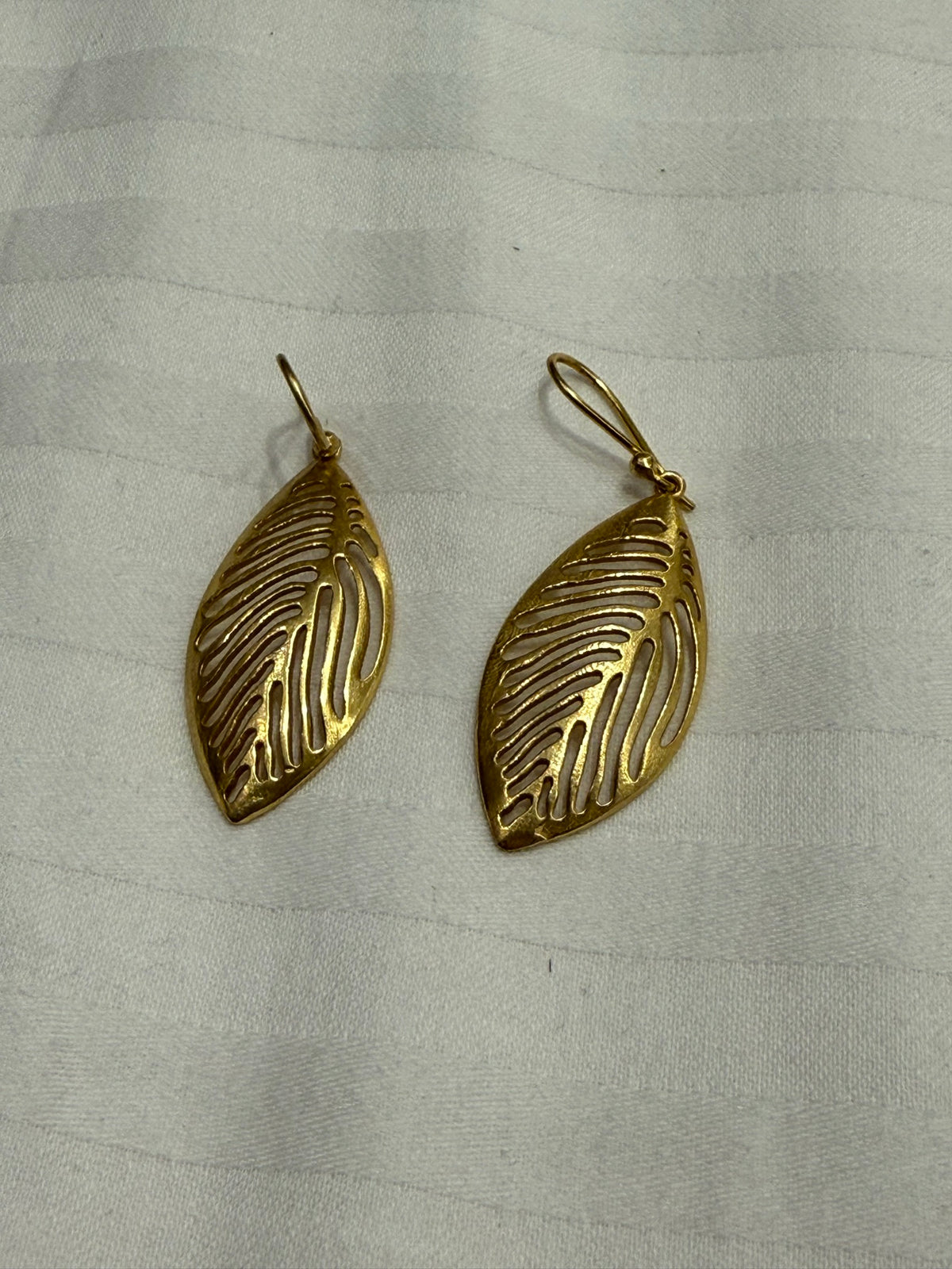 Nomi AM-43 — gold tone